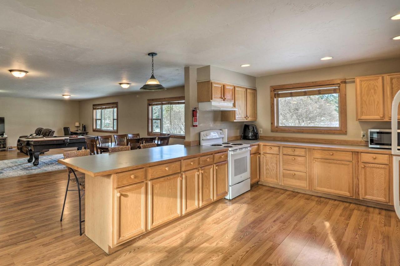 Columbia Falls Private Retreat Pool Table And Deck! Εξωτερικό φωτογραφία